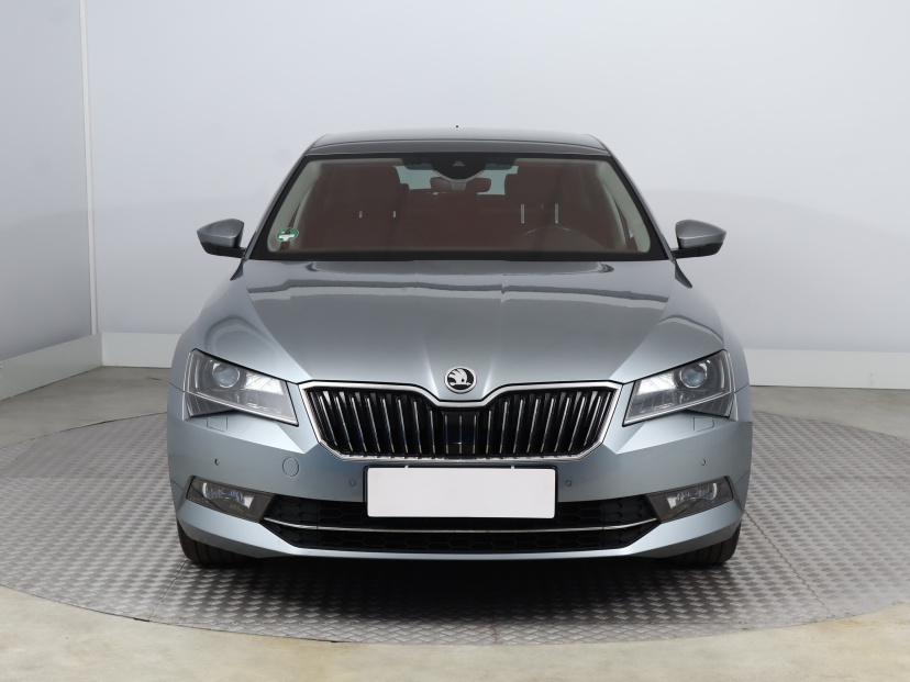 Škoda Superb, 2017