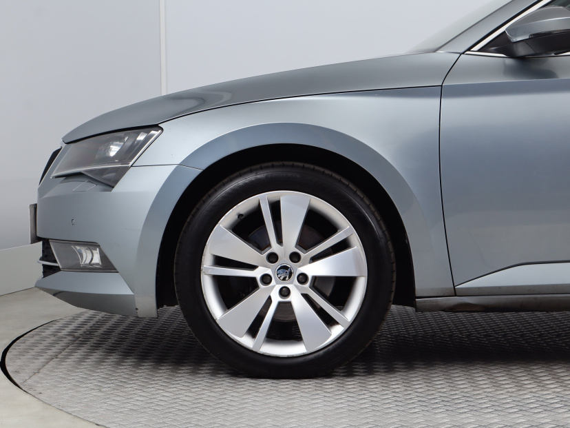 Škoda Superb, 2017