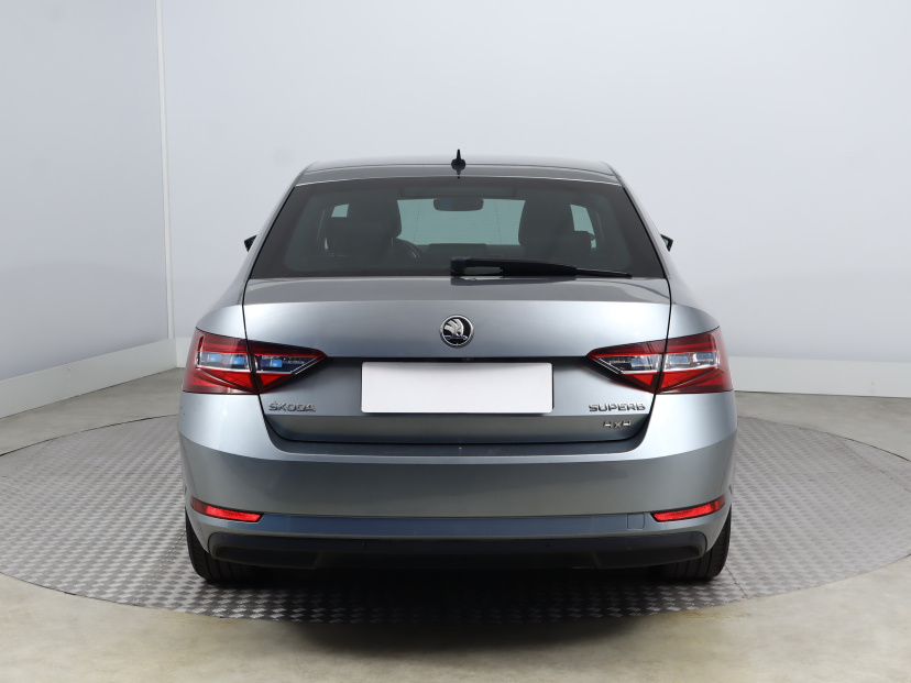 Škoda Superb, 2017