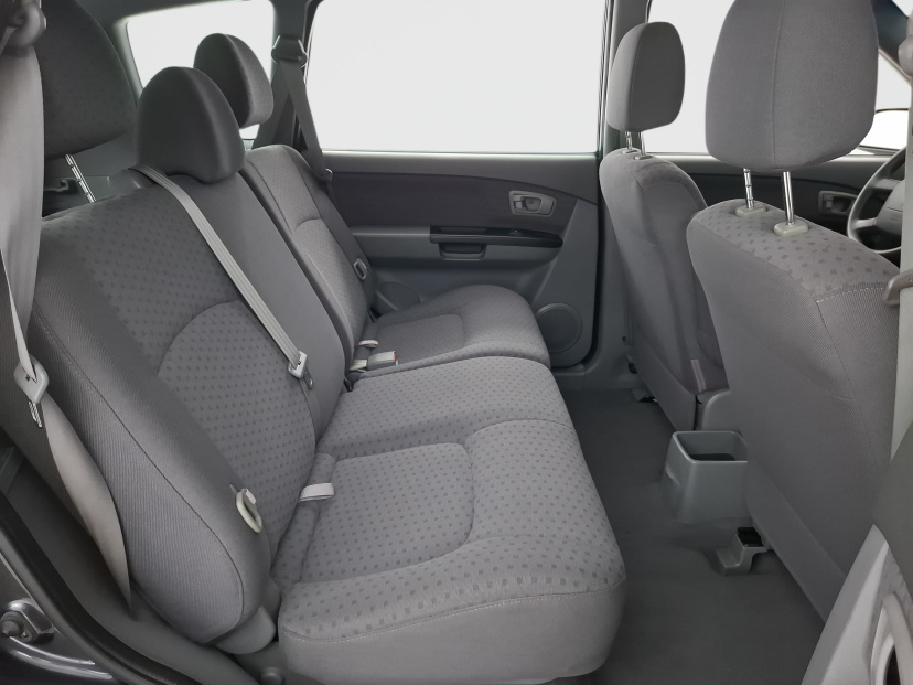 Kia Carens, 2004