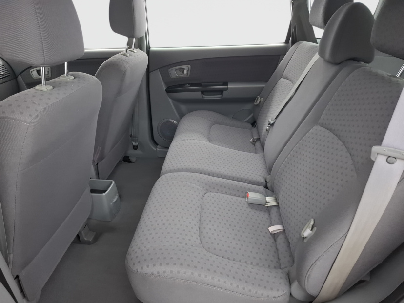 Kia Carens, 2004
