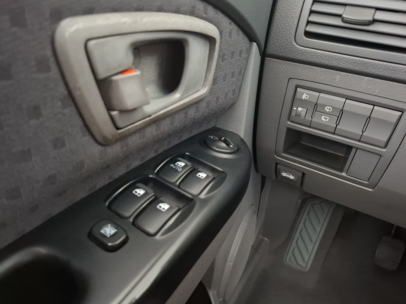 Kia Carens, 2004