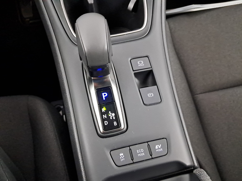 Lexus LBX, 2024