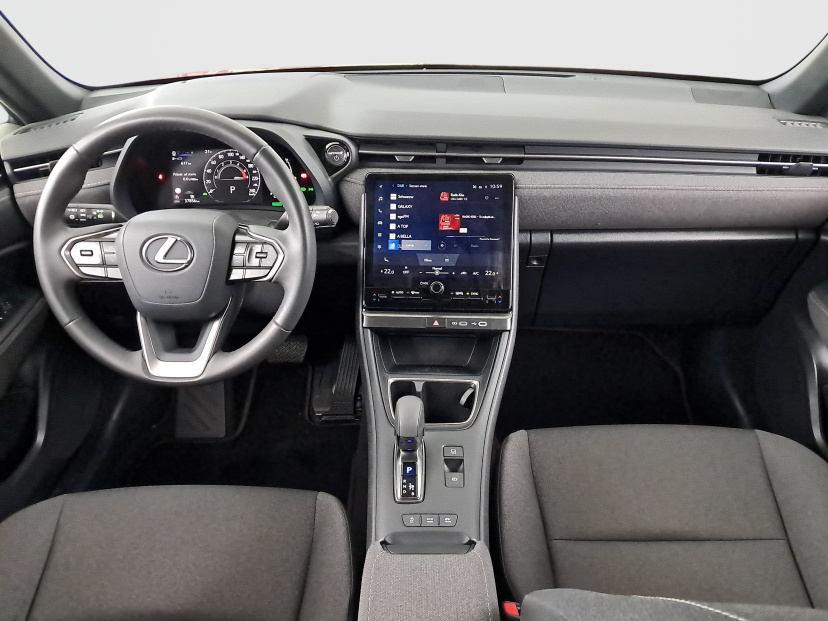 Lexus LBX, 2024