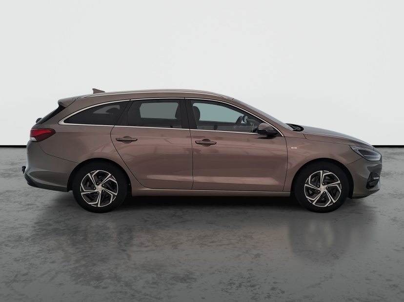 Hyundai i30, 2022