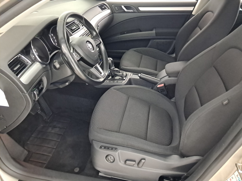 Škoda Superb, 2013