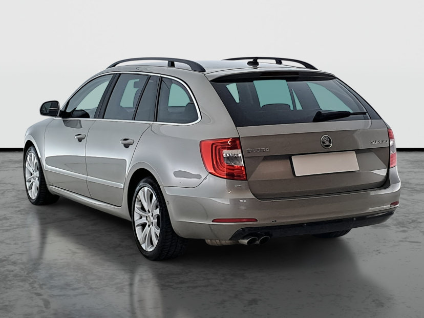 Škoda Superb, 2013