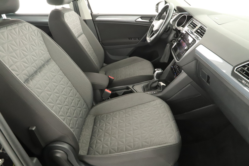 Volkswagen Tiguan, 2022