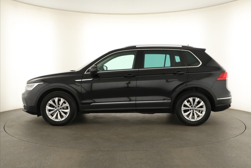 Volkswagen Tiguan, 2022