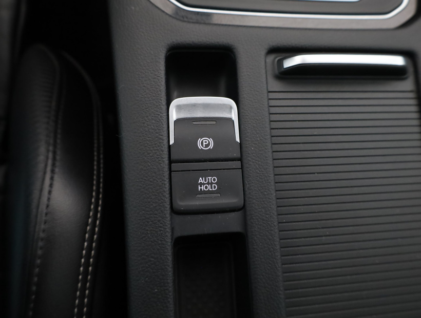Volkswagen Passat, 2016
