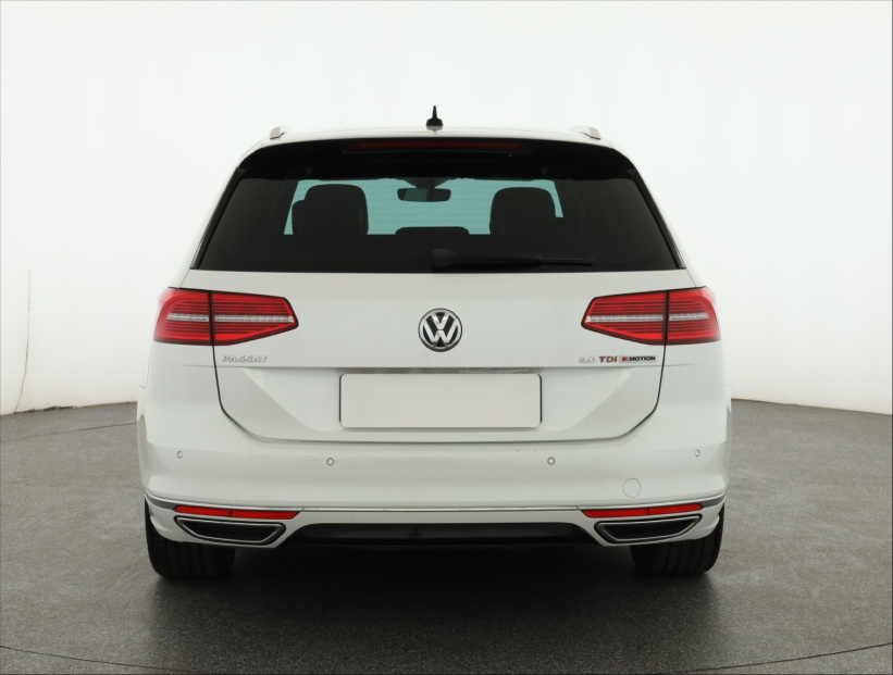 Volkswagen Passat, 2016
