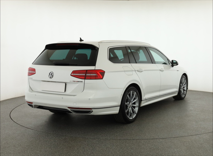 Volkswagen Passat, 2016