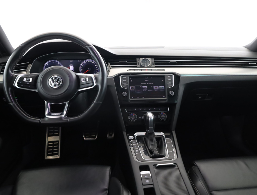 Volkswagen Passat, 2016