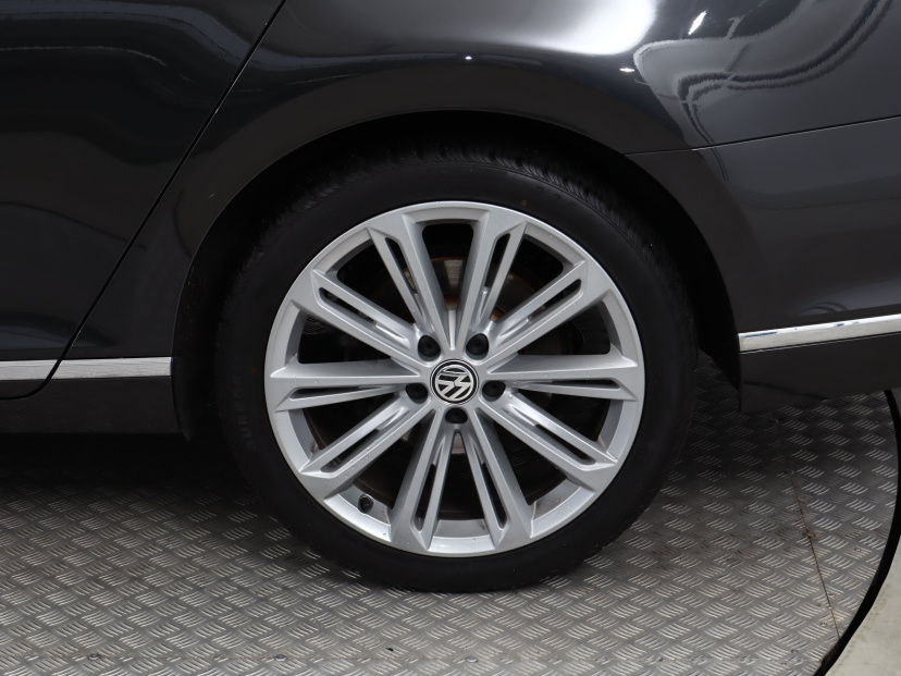 Volkswagen Passat, 2020