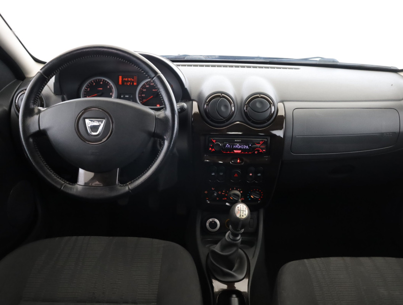 Dacia Duster, 2011