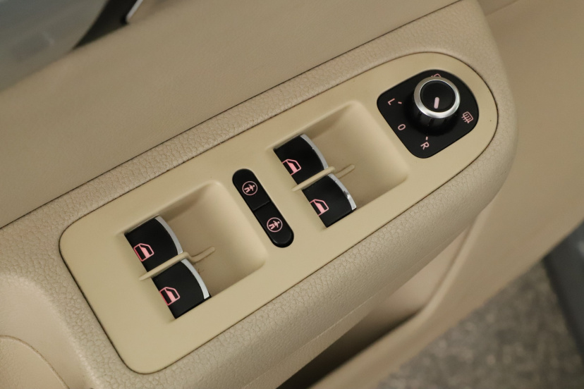 Volkswagen Sharan, 2011