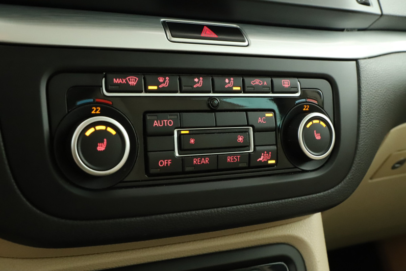 Volkswagen Sharan, 2011