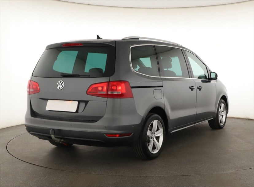 Volkswagen Sharan, 2011