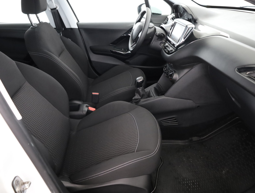 Peugeot 208, 2017