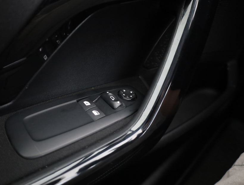 Peugeot 208, 2017