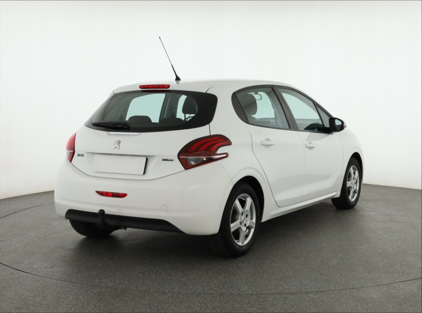 Peugeot 208, 2017