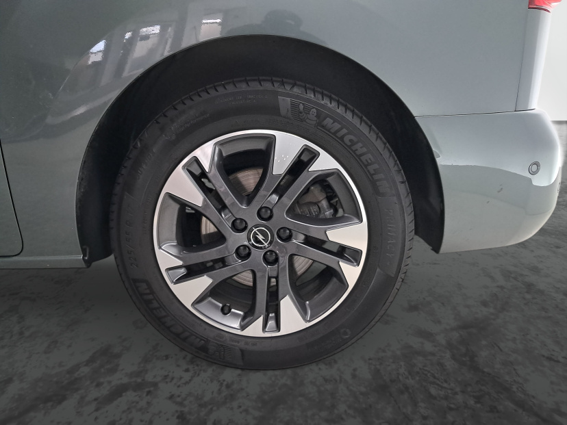 Opel Zafira Life, 2025