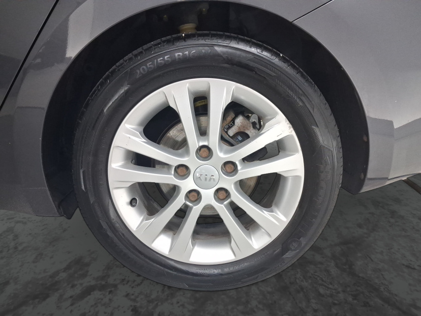 Kia Ceed, 2013