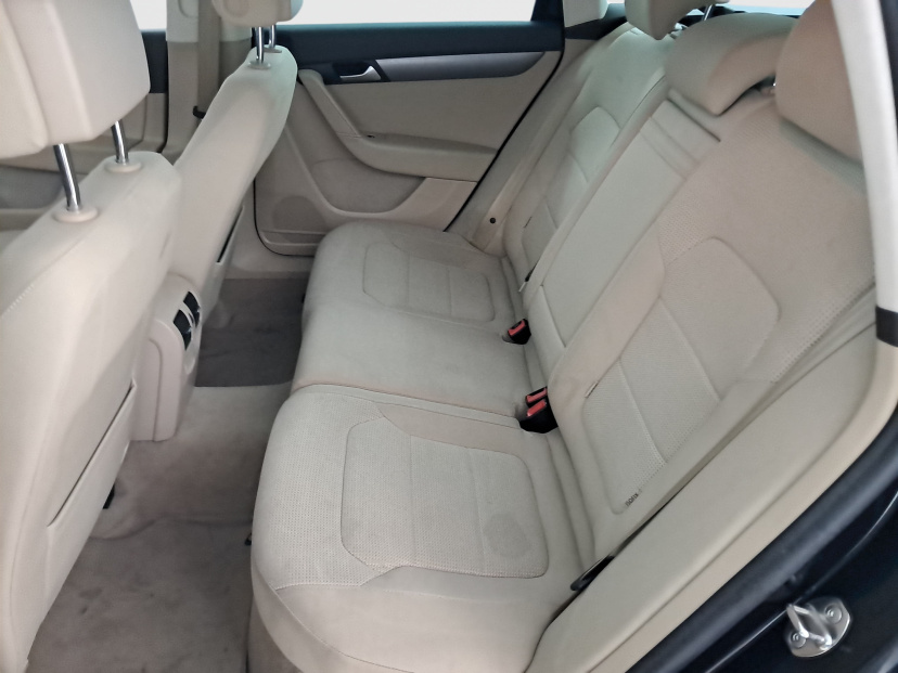 Volkswagen Passat, 2013