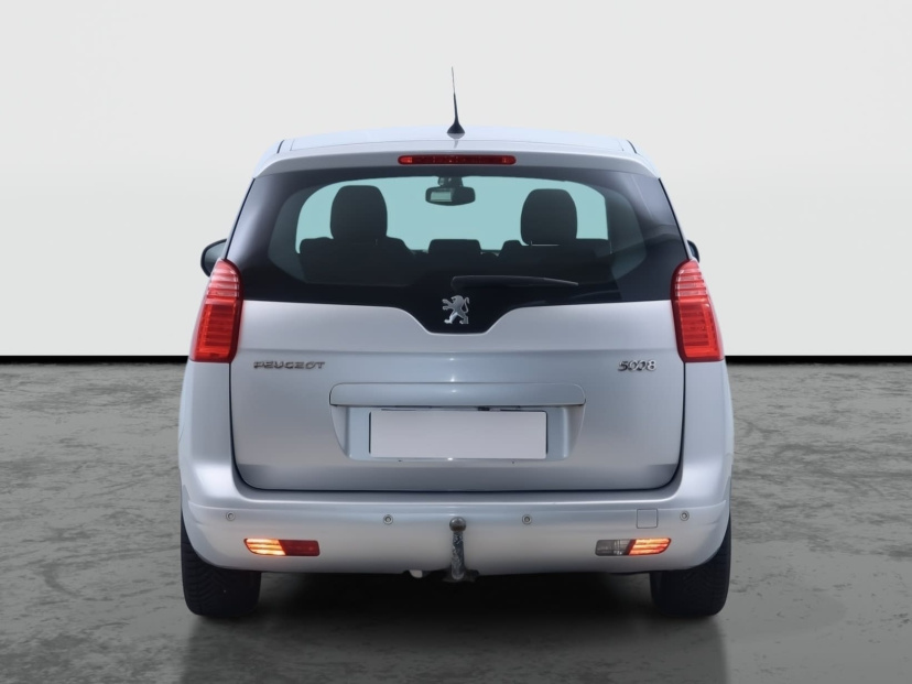 Peugeot 5008, 2010