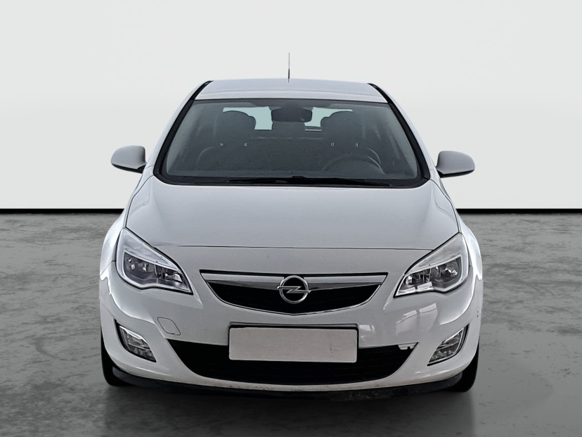 Opel Astra, 2011