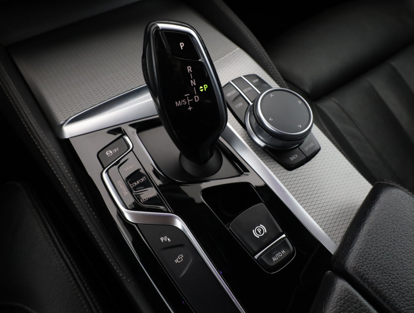 BMW 5, 2018