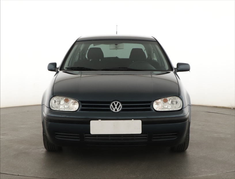 Volkswagen Golf, 2002