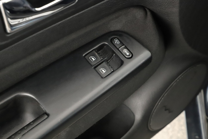 Volkswagen Golf, 2002