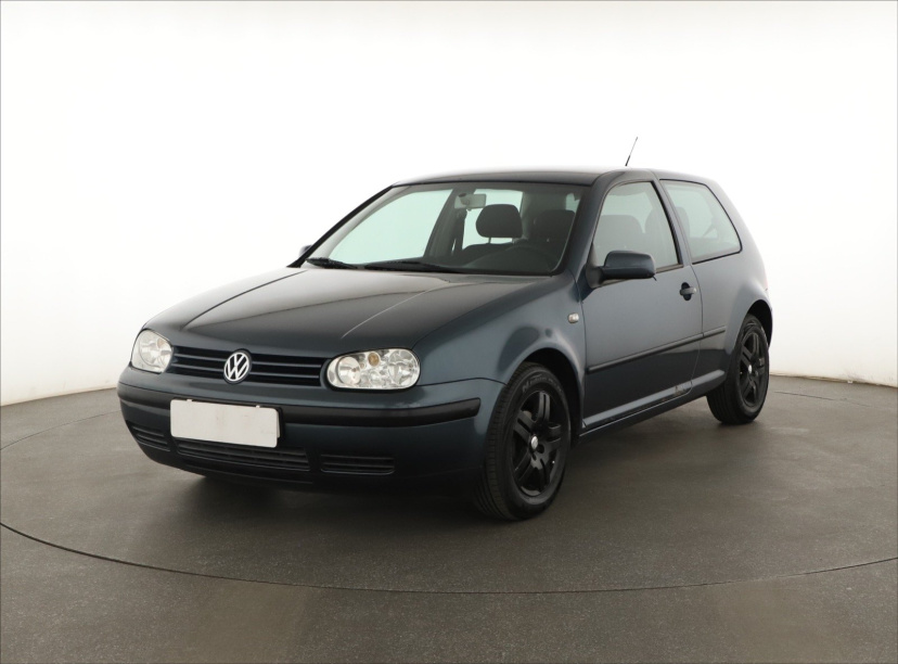 Volkswagen Golf, 2002