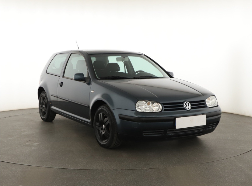 Volkswagen Golf, 2002