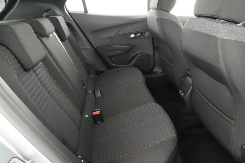 Peugeot e-2008, 2023