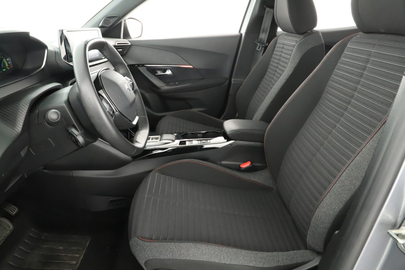 Peugeot e-2008, 2023
