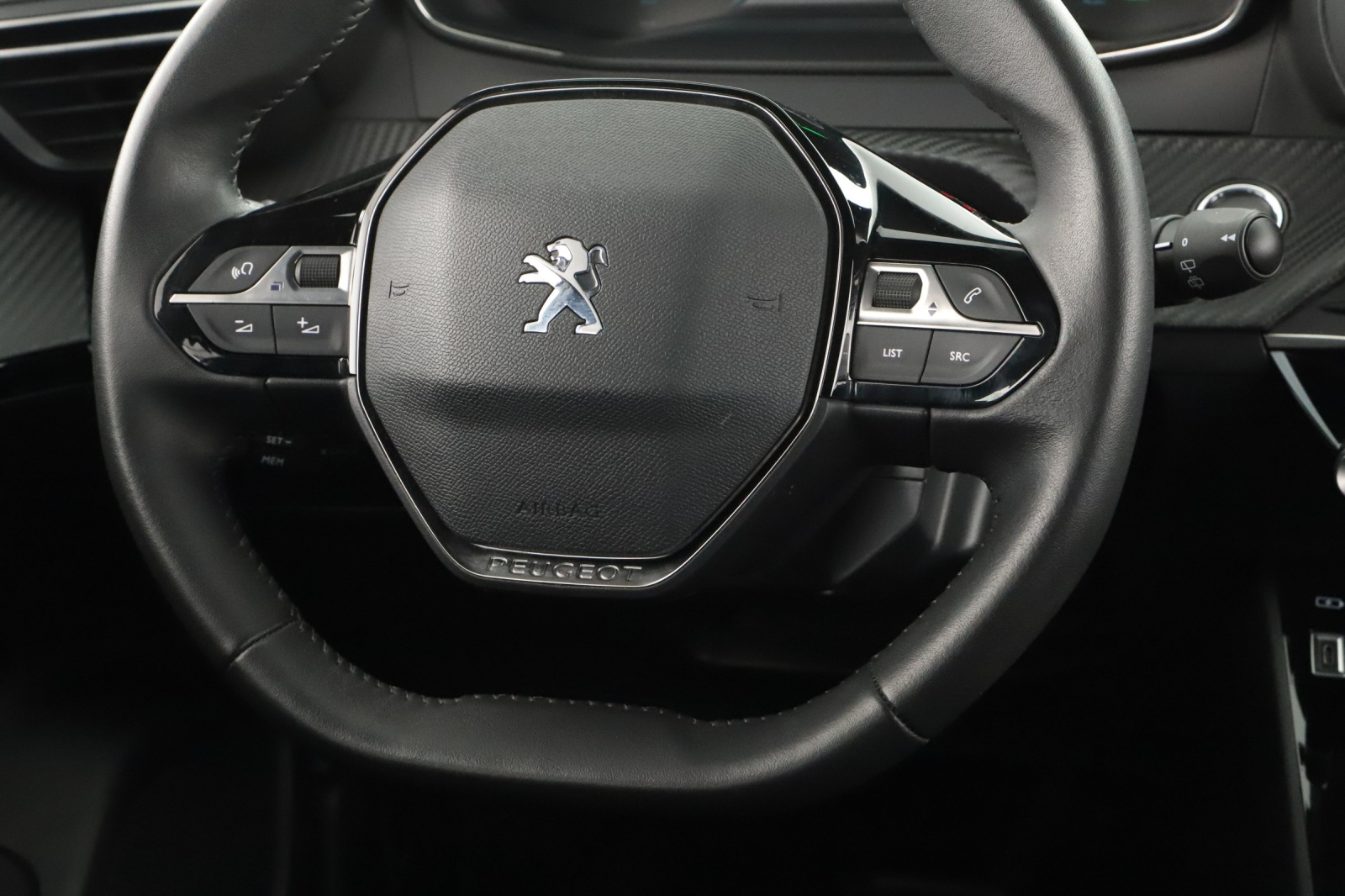 Peugeot e-2008 - 2023