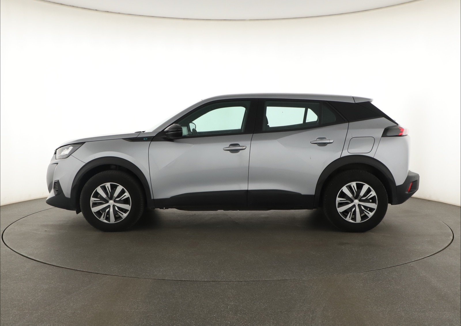 Peugeot e-2008 - 2023