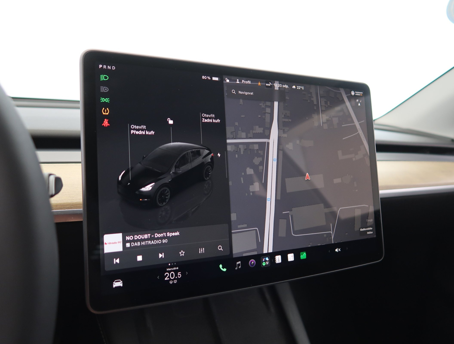 Tesla Model Y Long Range AWD – fotografie 28