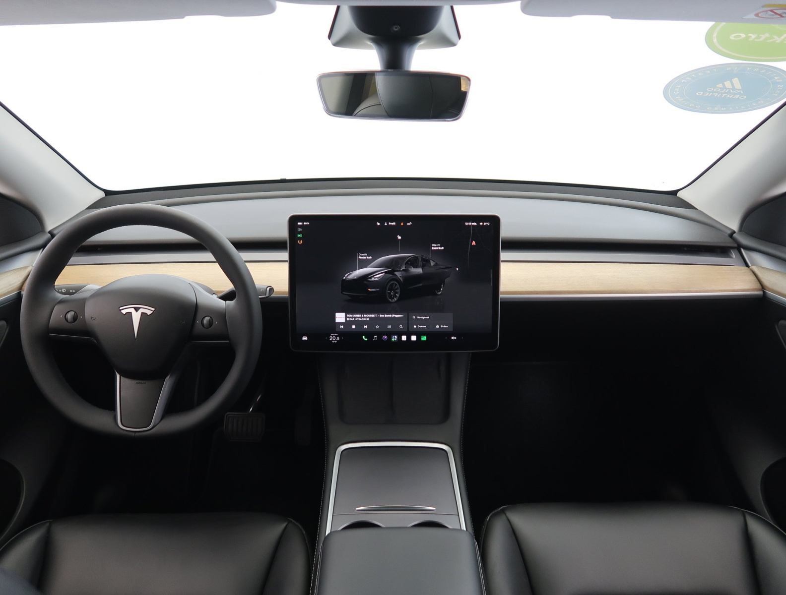 Tesla Model Y Long Range AWD – fotografie 10