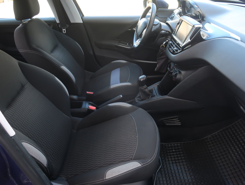 Peugeot 208, 2016