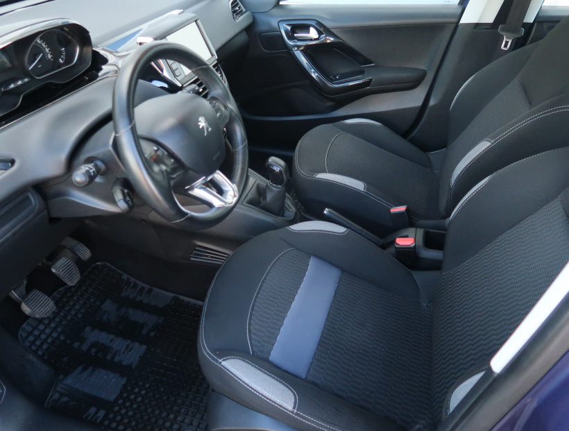 Peugeot 208, 2016