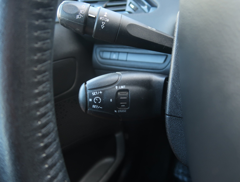 Peugeot 208, 2016