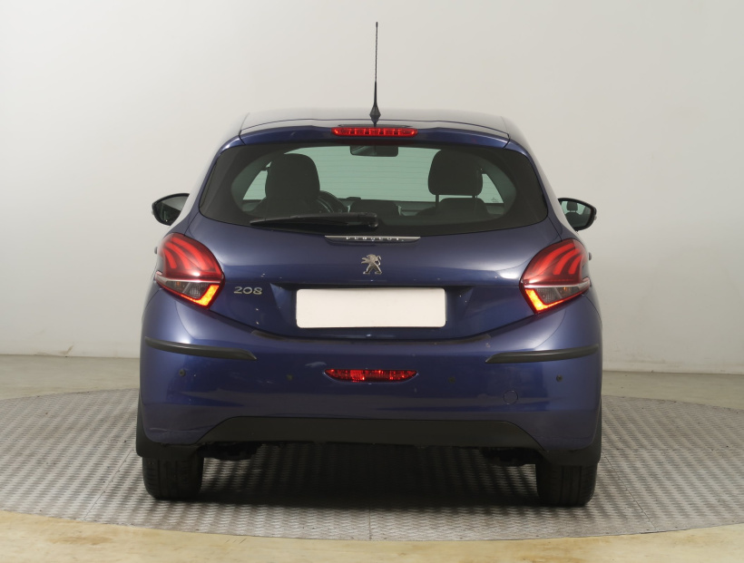 Peugeot 208, 2016