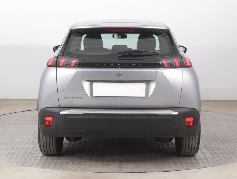 Peugeot e-2008, 2023
