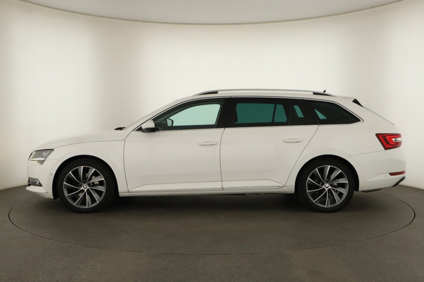 Škoda Superb, 2017