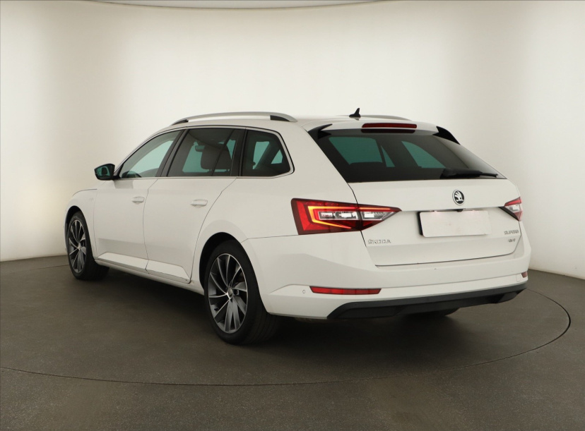 Škoda Superb, 2017