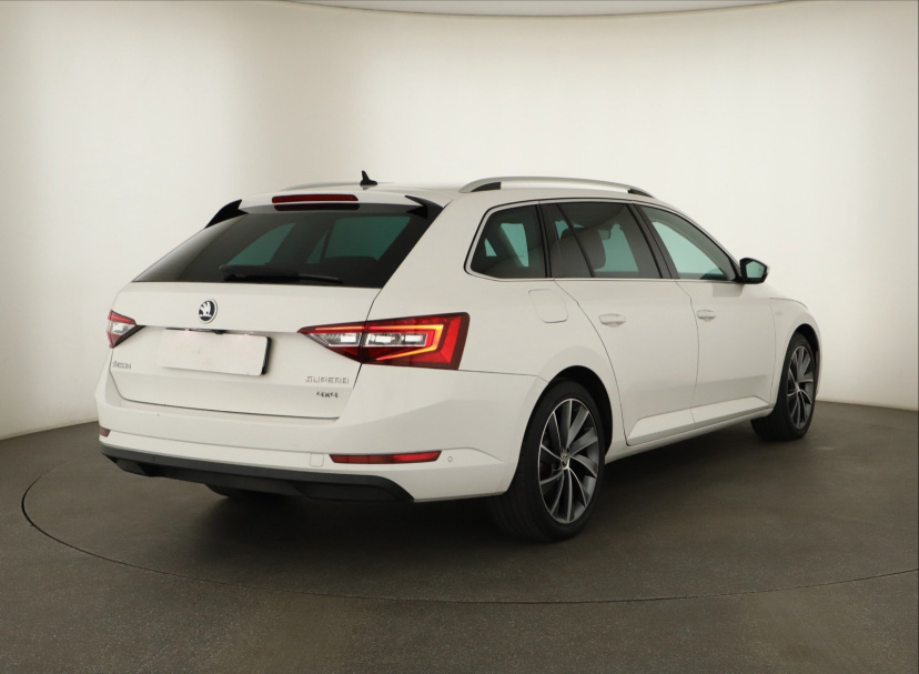 Škoda Superb, 2017