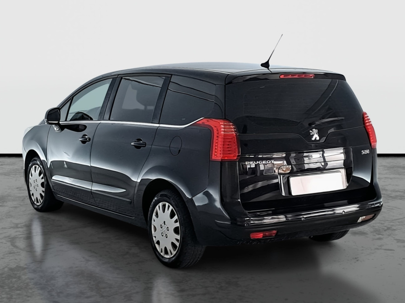 Peugeot 5008, 2012